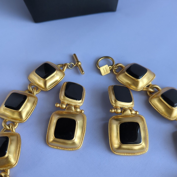 Vintage Anne Klein Black Enamel Chunky Necklace and Earrings - Picture 8 of 10